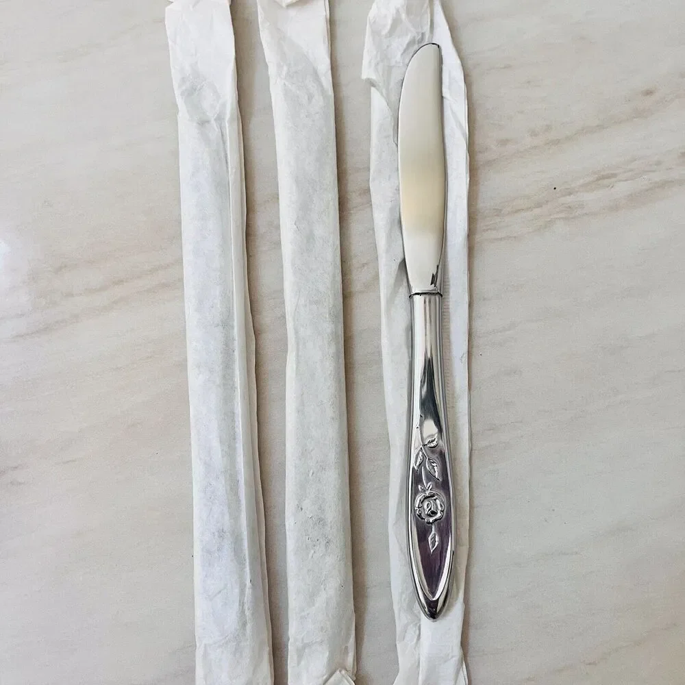 New 3pc ONEIDA My Rose Community Betty Crocker Stainless Dinner Knives 8 1/2